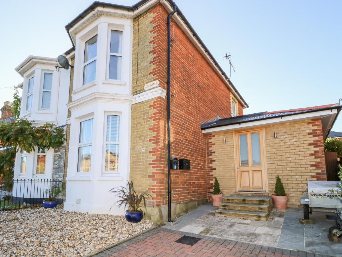 Dovedale, Ryde Villa Eksteriør billede