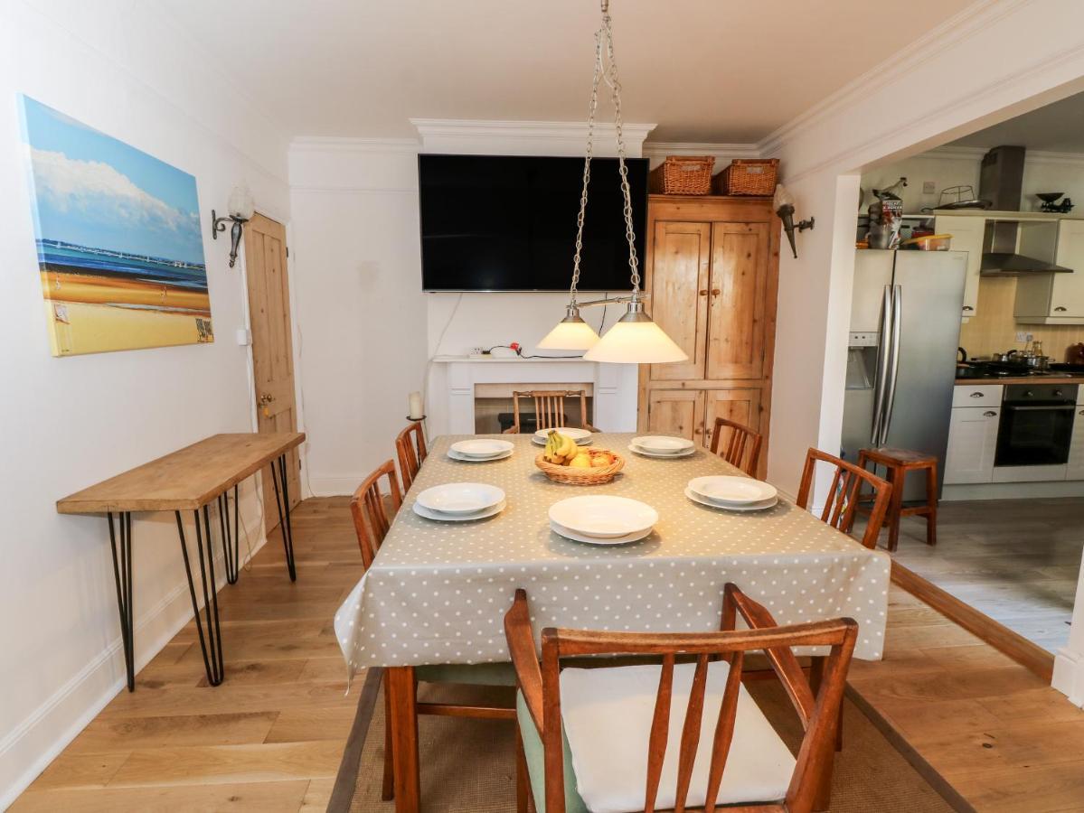 Dovedale, Ryde Villa Eksteriør billede